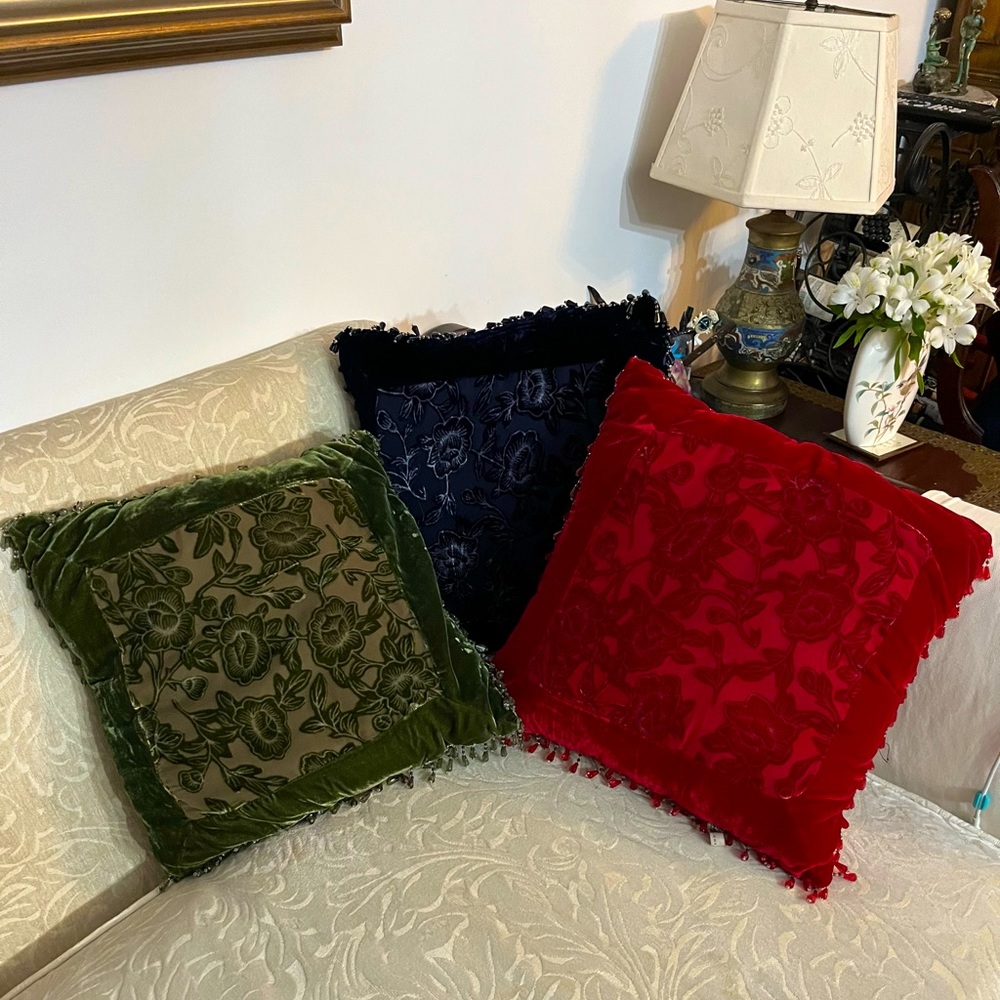 NEW Decorative Velvet Pillows